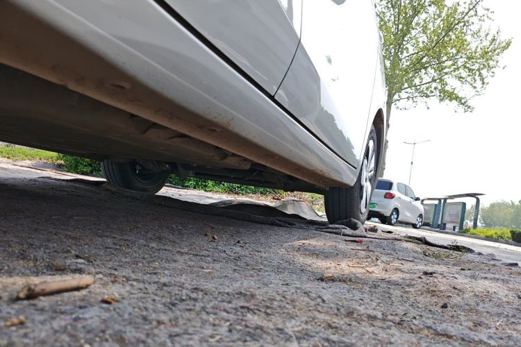 Used Wuling Hongguang MINIEV 2025 Four-Door Version Advanced Edition Right Side Sill