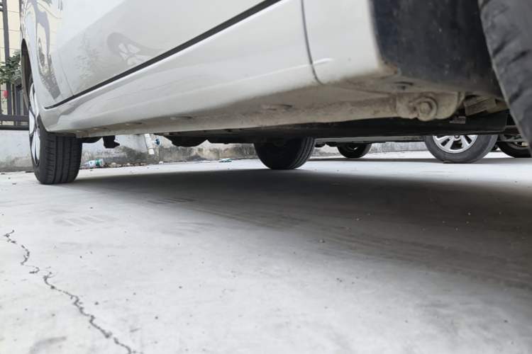 Used Wuling Hongguang MINIEV 2025 Four-Door Version Advanced Edition Right Side Sill