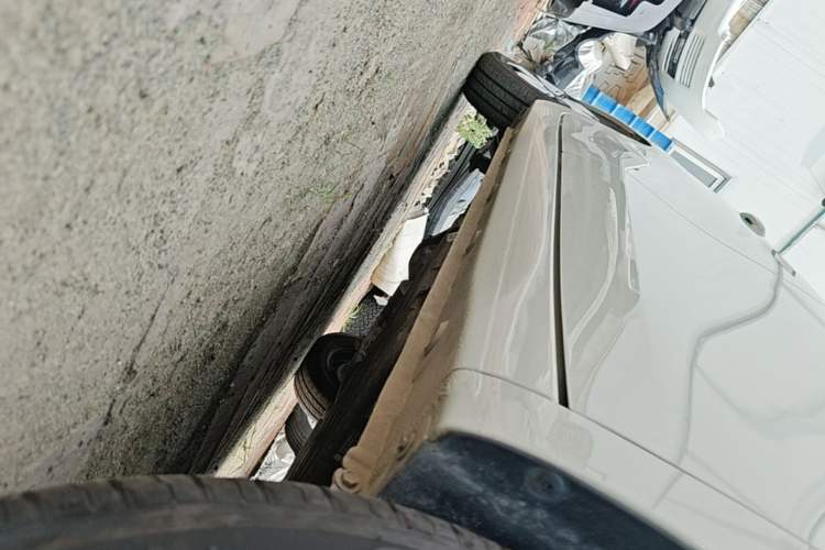Used Wuling Hongguang MINIEV 2025 Four-Door Version Advanced Edition Right Side Sill