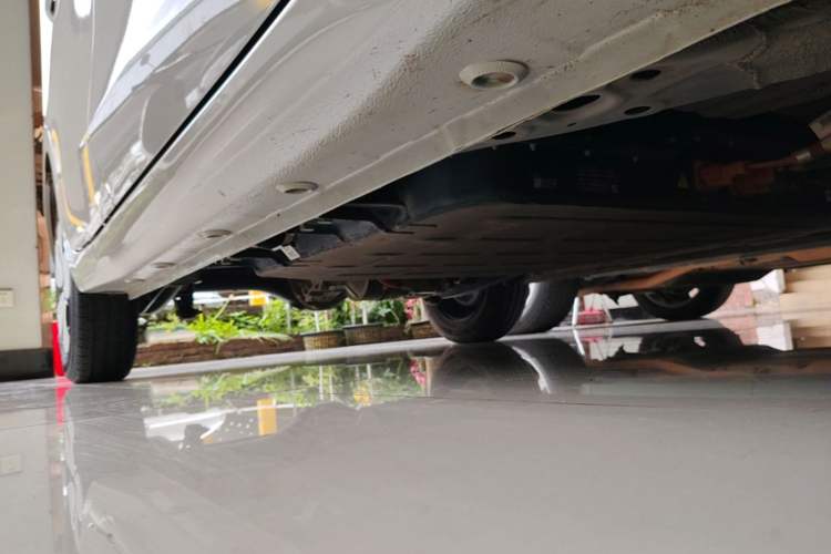 Used Wuling Hongguang MINIEV 2025 Four-Door Version Advanced Edition Right Side Sill