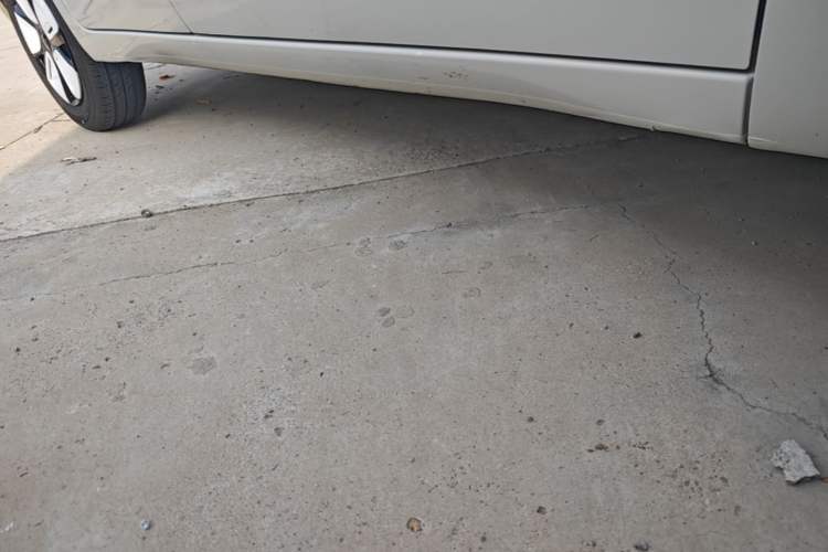 Used Wuling Hongguang MINIEV 2025 Four-Door Version Zhenxiang+ Edition Right Side Sill