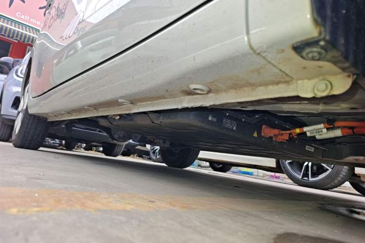 Used Wuling Hongguang MINIEV 2025 Four-Door Version Advanced Edition Right Side Sill