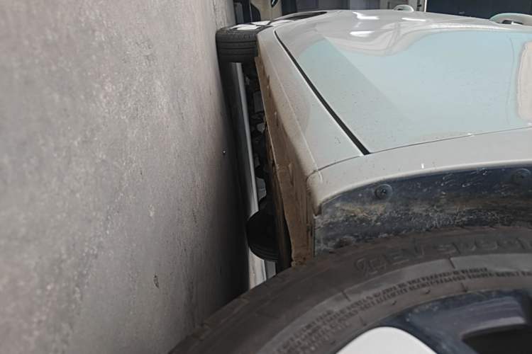Used Wuling Hongguang MINIEV 2025 Four-Door Version Advanced Edition Right Side Sill