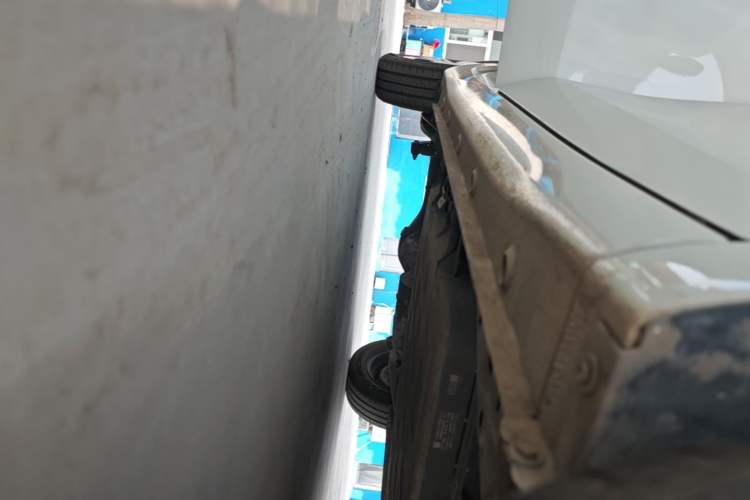 Used Wuling Hongguang MINIEV 2025 Four-Door Version Advanced Edition Right Side Sill