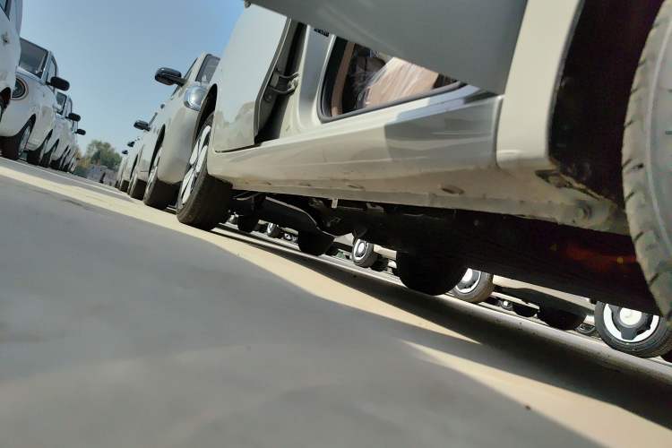 Used Wuling Hongguang MINIEV 2025 Four-Door Version Advanced Edition Right Side Sill