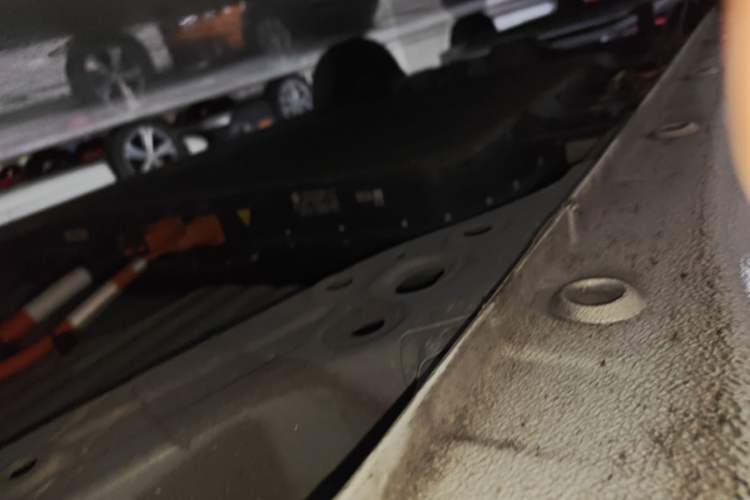 Used Wuling Hongguang MINIEV 2025 Four-Door Version Advanced Edition Right Side Sill