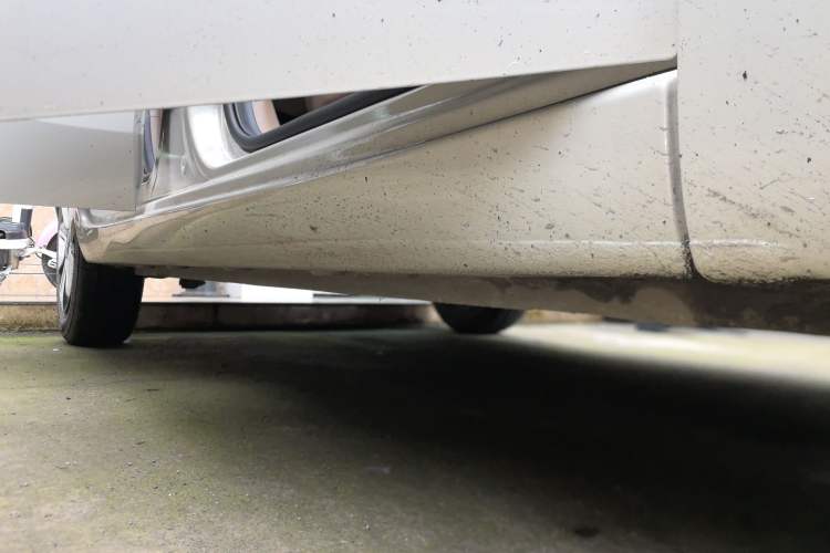 Used Wuling Hongguang MINIEV 2025 Four-Door Version Advanced Edition Right Side Sill