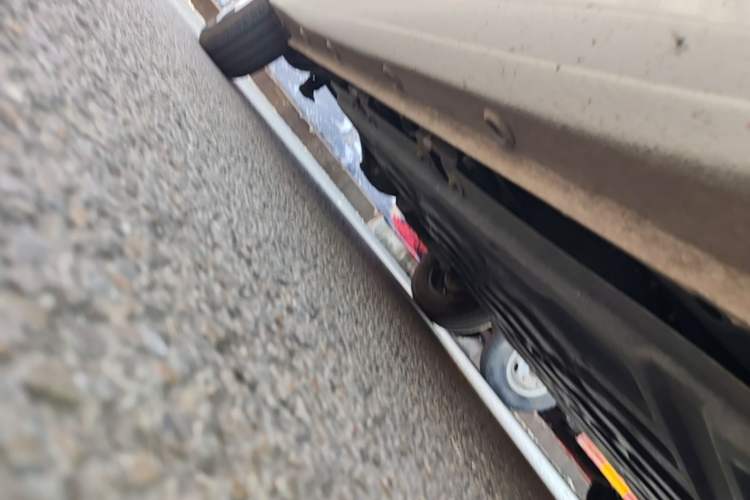Used Wuling Hongguang MINIEV 2025 Four-Door Version Advanced Edition Right Side Sill