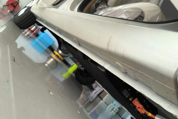 Used Wuling Hongguang MINIEV 2025 Four-Door Version Advanced Edition Right Side Sill
