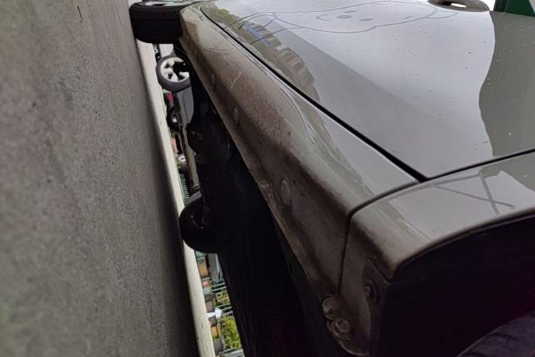 Used Wuling Hongguang MINIEV 2025 Four-Door Version Advanced Edition Right Side Sill