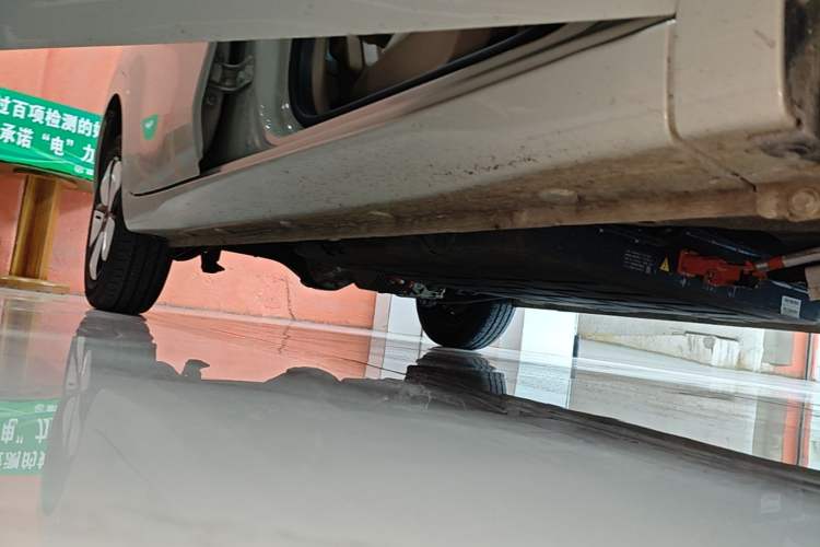 Used Wuling Hongguang MINIEV 2025 Four-Door Version 301km Zhenxiang+ Model Right Side Sill
