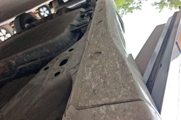Used Wuling Hongguang MINIEV 2025 Four-Door Version Premium Edition Right Side Sill