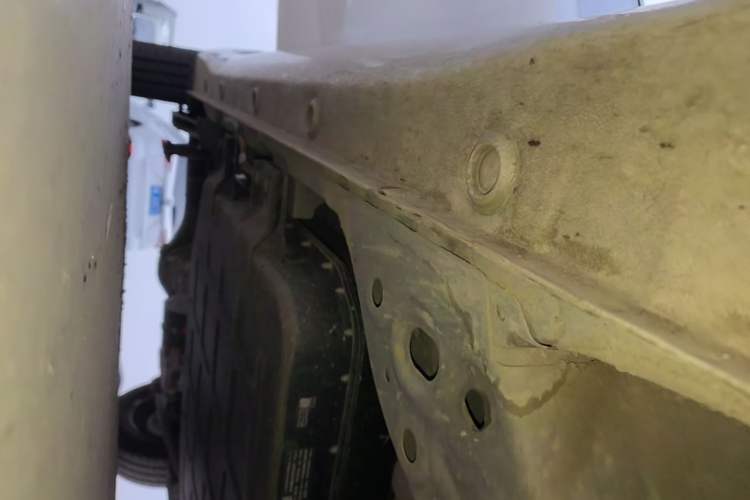 Used Wuling Hongguang MINIEV 2025 Four-Door Version Advanced Edition Right Side Sill
