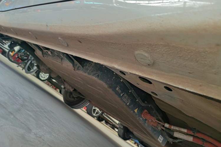 Used Wuling Hongguang MINIEV 2025 Four-Door Version Advanced Edition Right Side Sill