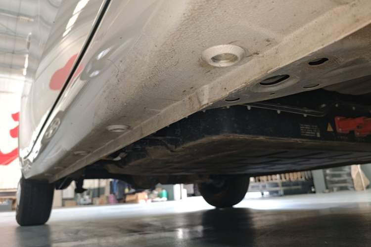 Used Wuling Hongguang MINIEV 2025 Four-Door Version Advanced Edition Right Side Sill
