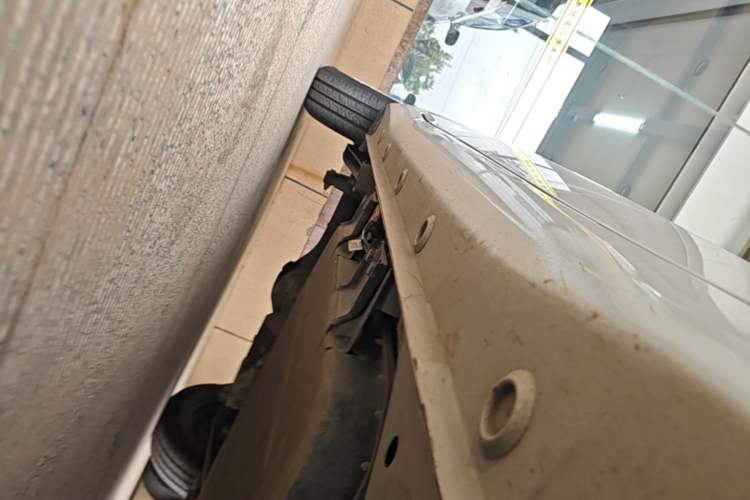 Used Wuling Hongguang MINIEV 2025 Four-Door Version Advanced Edition Right Side Sill