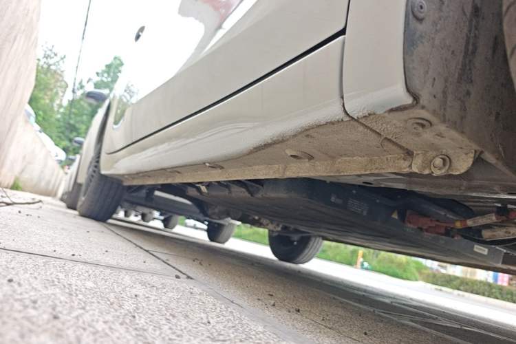 Used Wuling Hongguang MINIEV 2025 Four-Door Version Zhenxiang+ Edition Right Side Sill