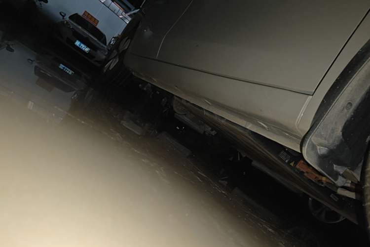 Used Wuling Hongguang MINIEV 2025 Four-Door Version Advanced Edition Right Side Sill