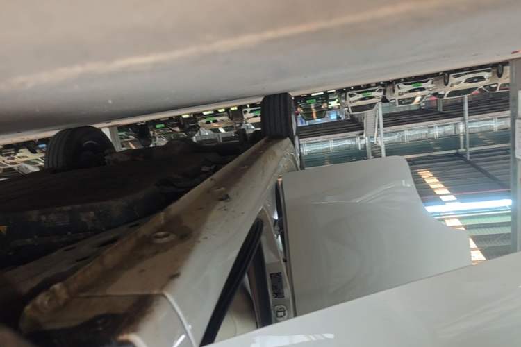 Used Wuling Hongguang MINIEV 2025 Four-Door Version Advanced Edition Right Side Sill
