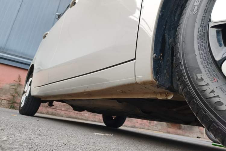 Used Wuling Hongguang MINIEV 2025 Four-Door Version Zhenxiang+ Edition Right Side Sill