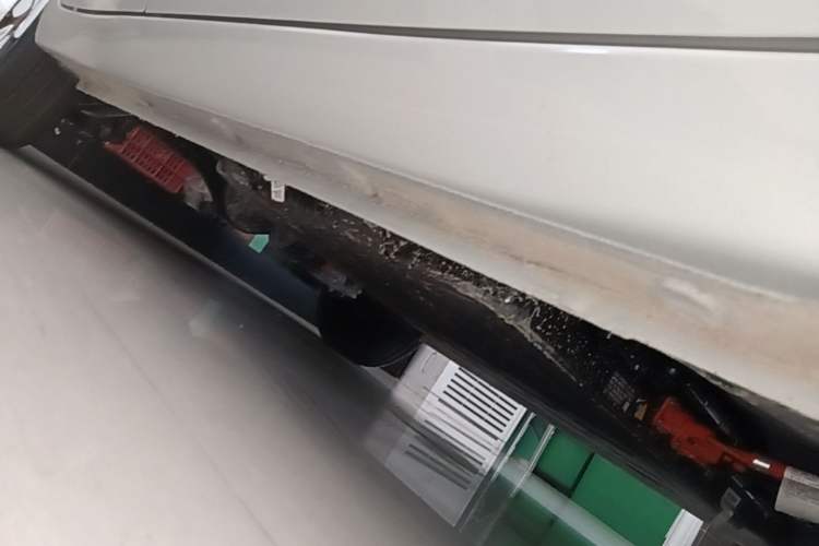 Used Wuling Hongguang MINIEV 2025 Four-Door Version Advanced Edition Right Side Sill