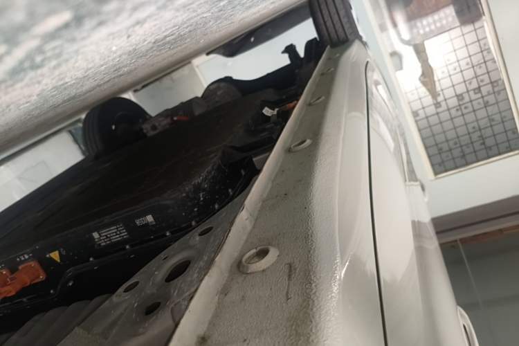 Used Wuling Hongguang MINIEV 2025 Four-Door Version Advanced Edition Right Side Sill