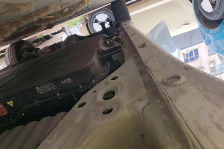 Used Wuling Hongguang MINIEV 2025 Four-Door Version Advanced Edition Right Side Sill