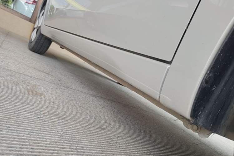 Used Wuling Hongguang MINIEV 2025 Four-Door Version Advanced Edition Right Side Sill