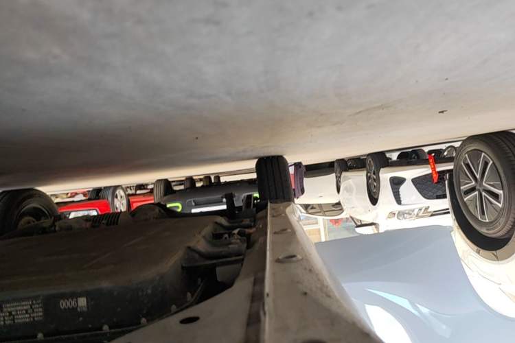Used Wuling Hongguang MINIEV 2025 Four-Door Version Advanced Edition Right Side Sill