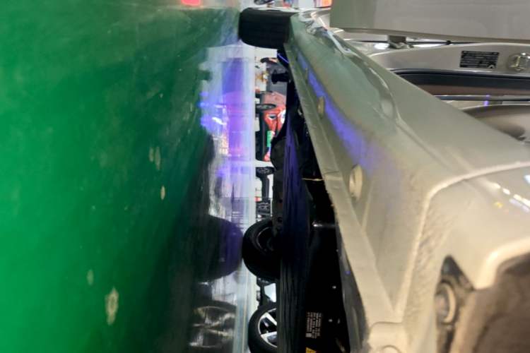 Used Wuling Hongguang MINIEV 2025 Four-Door Version Advanced Edition Right Side Sill
