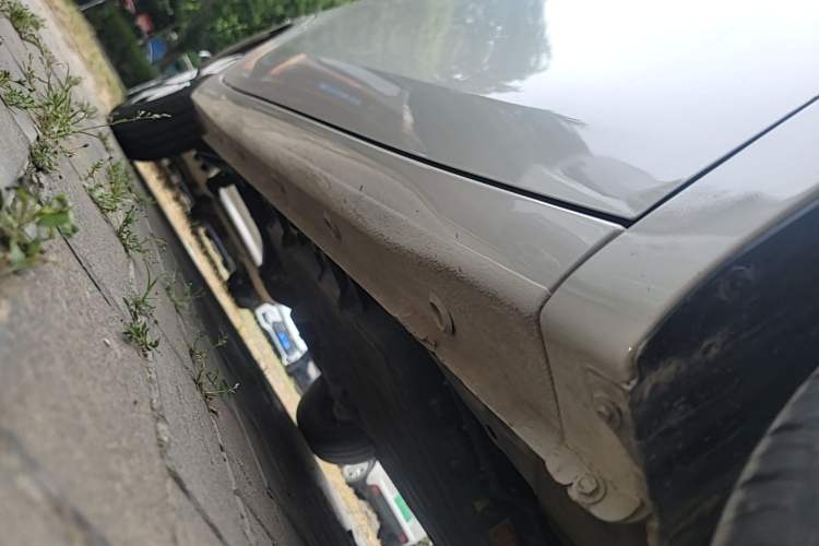 Used Wuling Hongguang MINIEV 2025 Four-Door Version Advanced Edition Right Side Sill