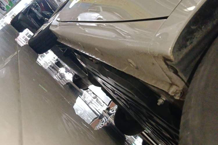 Used Wuling Hongguang MINIEV 2025 Four-Door Version Advanced Edition Right Side Sill