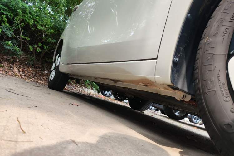 Used Wuling Hongguang MINIEV 2025 Four-Door Version Advanced Edition Right Side Sill