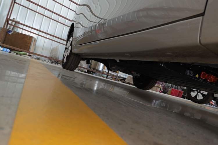 Used Wuling Hongguang MINIEV 2025 Four-Door Version Advanced Edition Right Side Sill