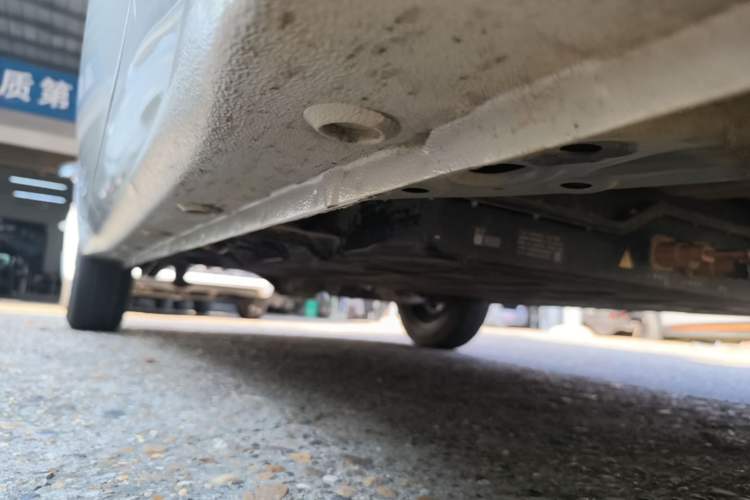 Used Wuling Hongguang MINIEV 2025 Four-Door Version Advanced Edition Right Side Sill