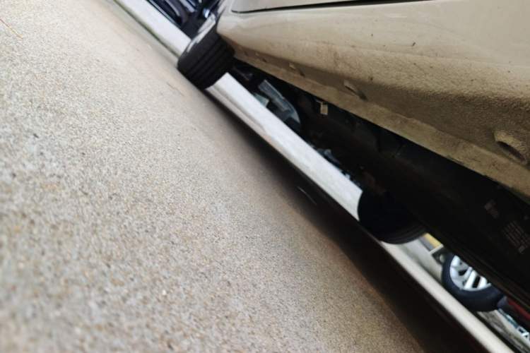 Used Wuling Hongguang MINIEV 2025 Four-Door Version Advanced Edition Right Side Sill