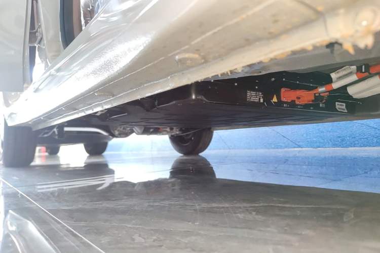 Used Wuling Hongguang MINIEV 2025 Four-Door Version Advanced Edition Right Side Sill