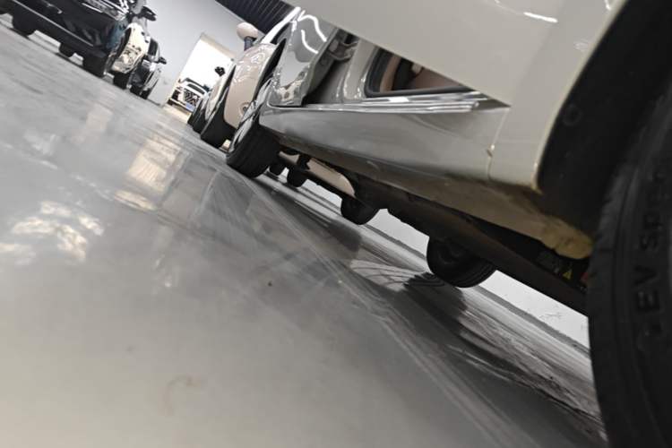 Used Wuling Hongguang MINIEV 2025 Four-Door Version Advanced Edition Right Side Sill