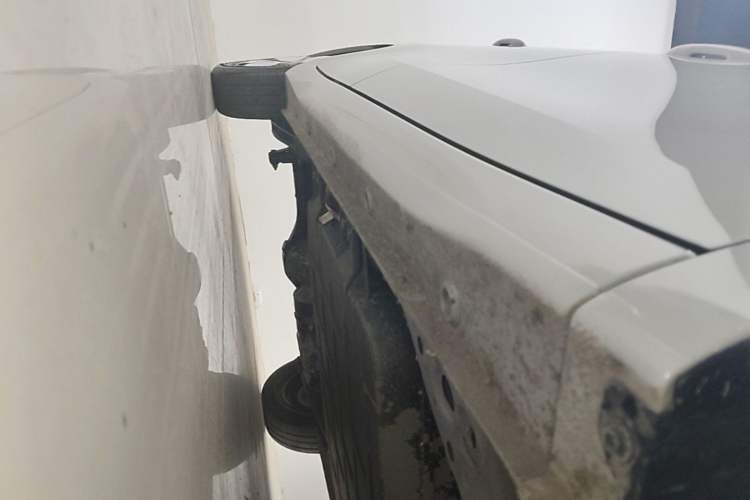 Used Wuling Hongguang MINIEV 2025 Four-Door Version Advanced Edition Right Side Sill
