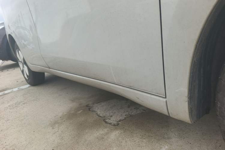 Used Wuling Hongguang MINIEV 2025 Four-Door Version Advanced Edition Right Side Sill