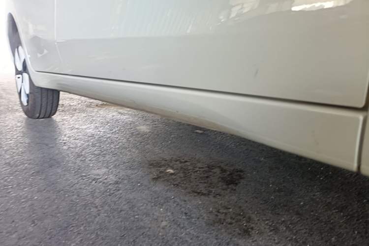 Used Wuling Hongguang MINIEV 2025 Four-Door Version Advanced Edition Right Side Sill