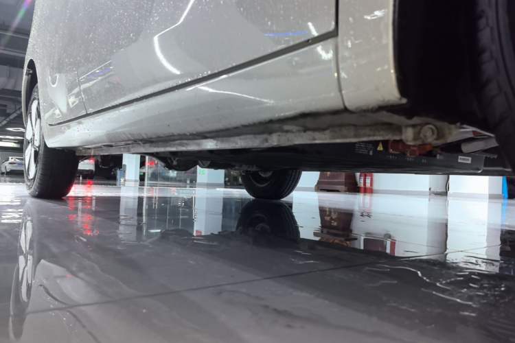 Used Wuling Hongguang MINIEV 2025 Four-Door Version Advanced Edition Right Side Sill
