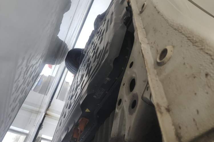 Used Wuling Hongguang MINIEV 2025 Four-Door Version Premium Edition Right Side Sill