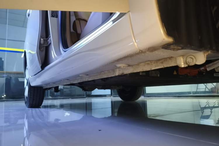 Used Wuling Hongguang MINIEV 2025 Four-Door Version Advanced Edition Right Side Sill