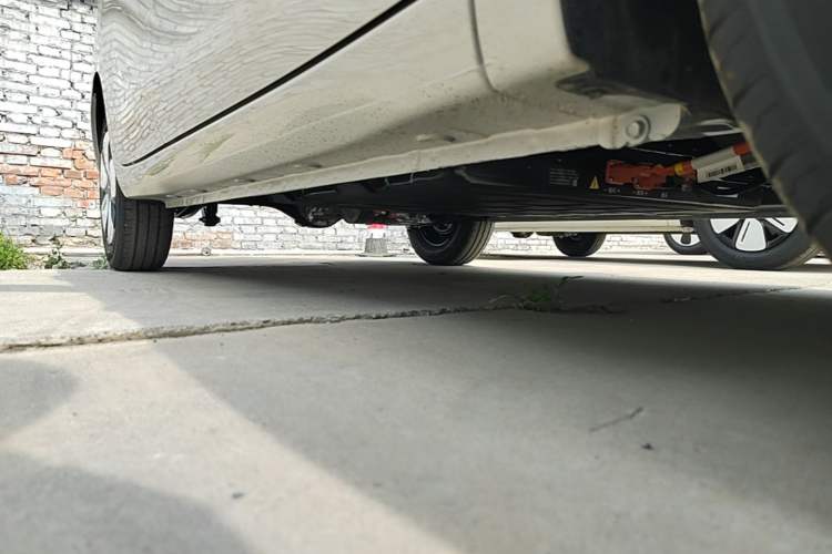 Used Wuling Hongguang MINIEV 2025 Four-Door Version Advanced Edition Right Side Sill