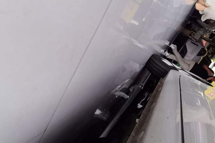 Used Wuling Hongguang MINIEV 2025 Four-Door Version Advanced Edition Right Side Sill