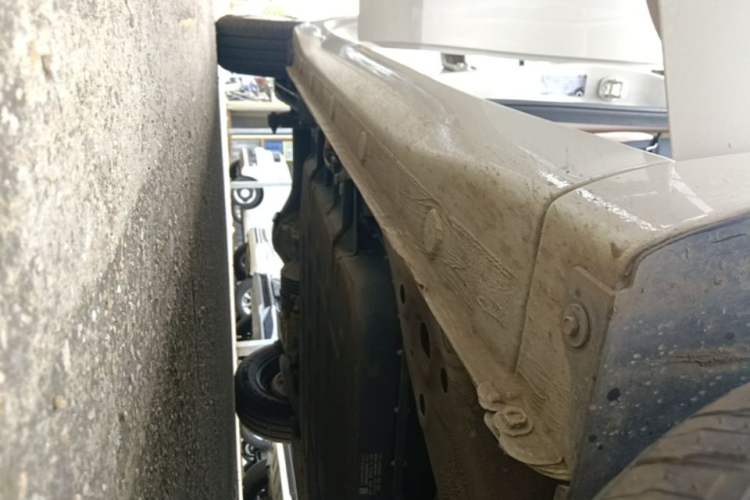 Used Wuling Hongguang MINIEV 2025 Four-Door Version Advanced Edition Right Side Sill