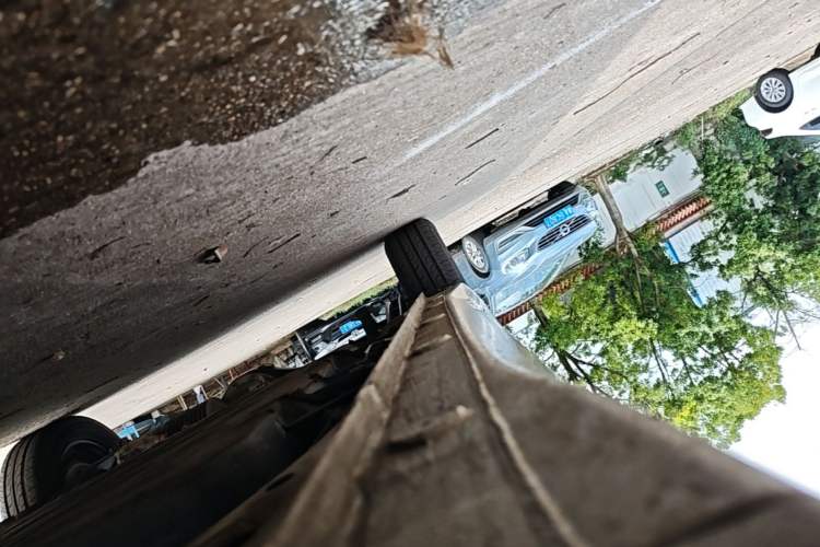 Used Wuling Hongguang MINIEV 2025 Four-Door Version Advanced Edition Right Side Sill