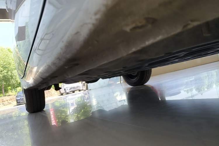 Used Wuling Hongguang MINIEV 2025 Four-Door Version Advanced Edition Right Side Sill