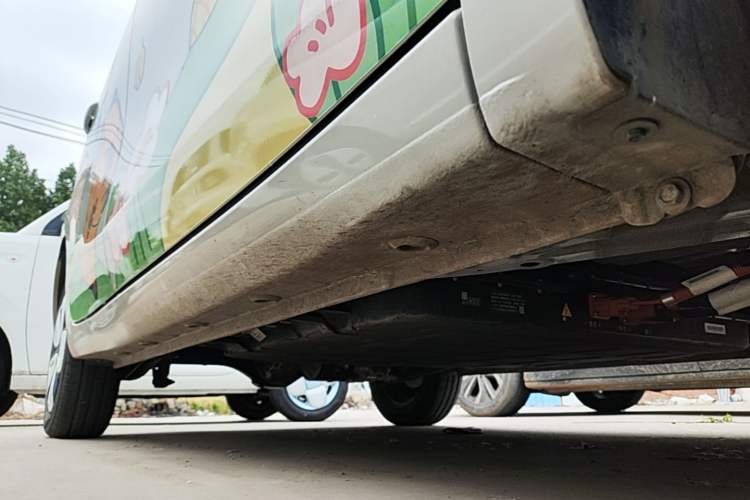 Used Wuling Hongguang MINIEV 2025 Four-Door Version Premium Edition Right Side Sill